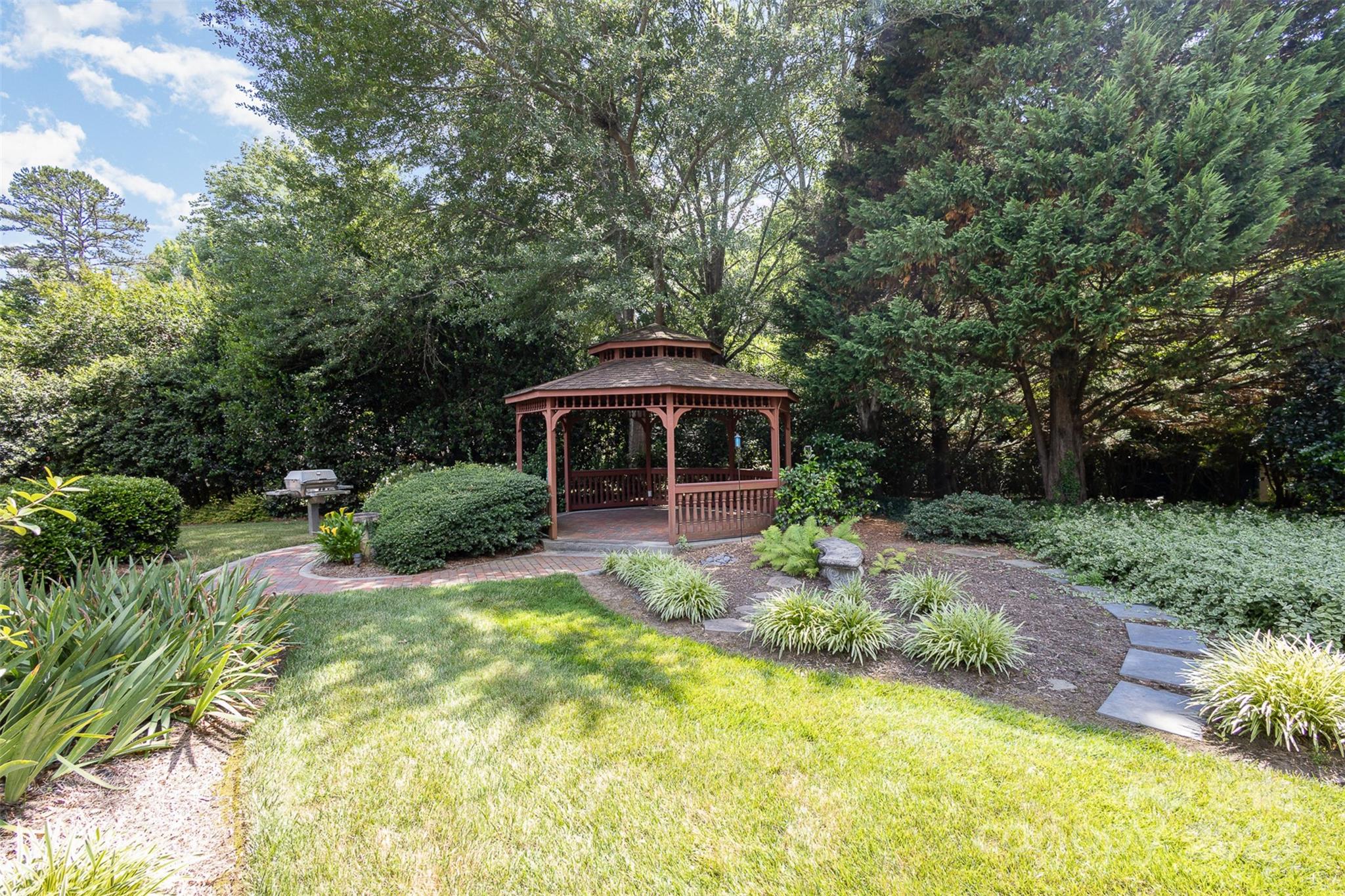 3524 Highview Road Charlotte, NC 28210 - Photo 32 of 34 a front view of a house with garden