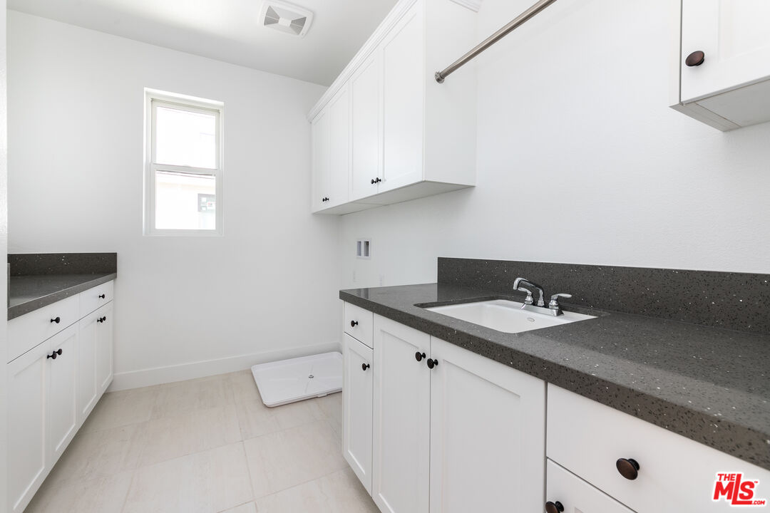 11770 Hillsborough Lane Porter Ranch, CA 91326 - Photo 37 of 57