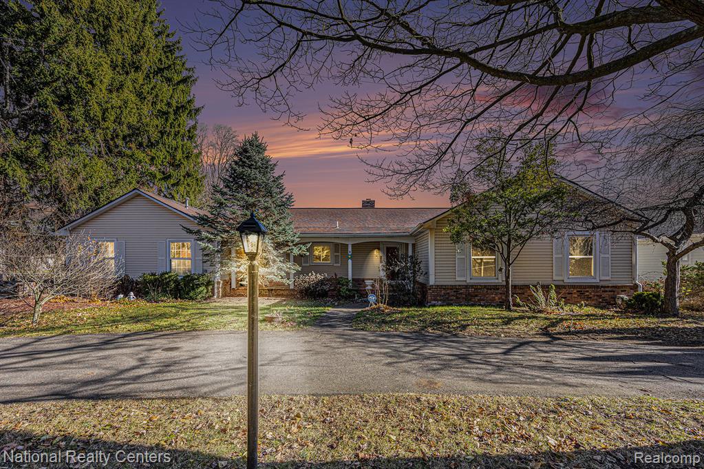 9494 Sashabaw Road Clarkston, MI 48348 - Photo 2 of 51