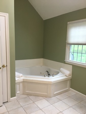 8 Weagle Farm Road Shrewsbury, MA 01545 - Photo 17 of 25 Gallery Image 17