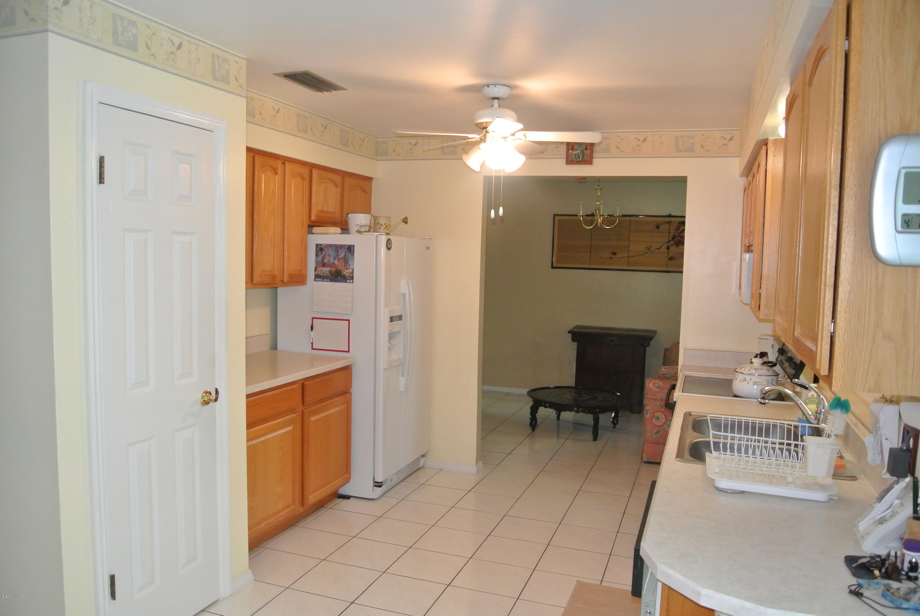 2704 Reed Avenue Melbourne, FL 32901 - Photo 5 of 13 KITCHEN