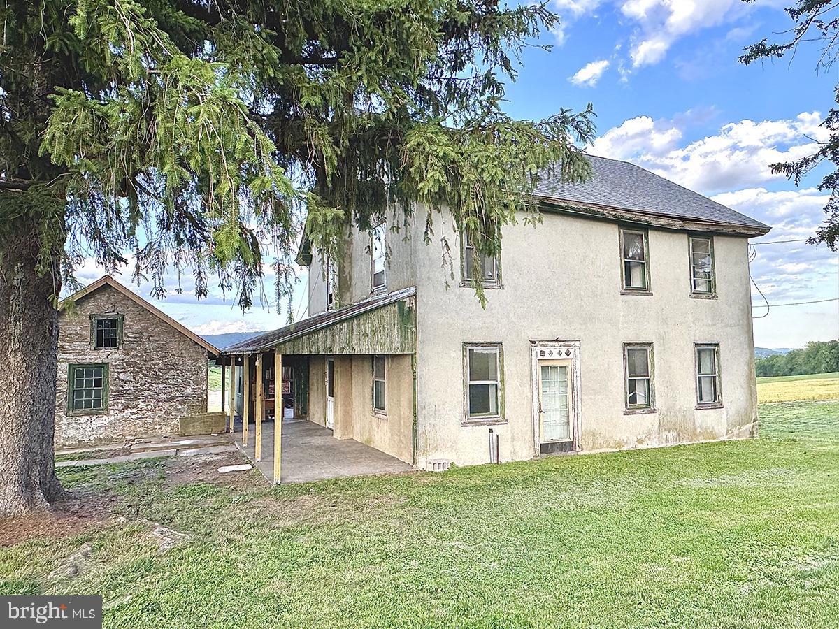 133 Hunter Road Oley, PA 19547 - Photo 2 of 44