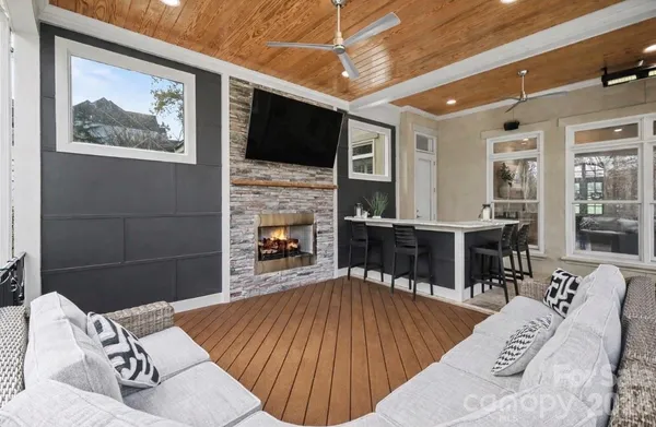 $1,550,000 | 401 Wingfoot Drive, Waxhaw, NC 28173