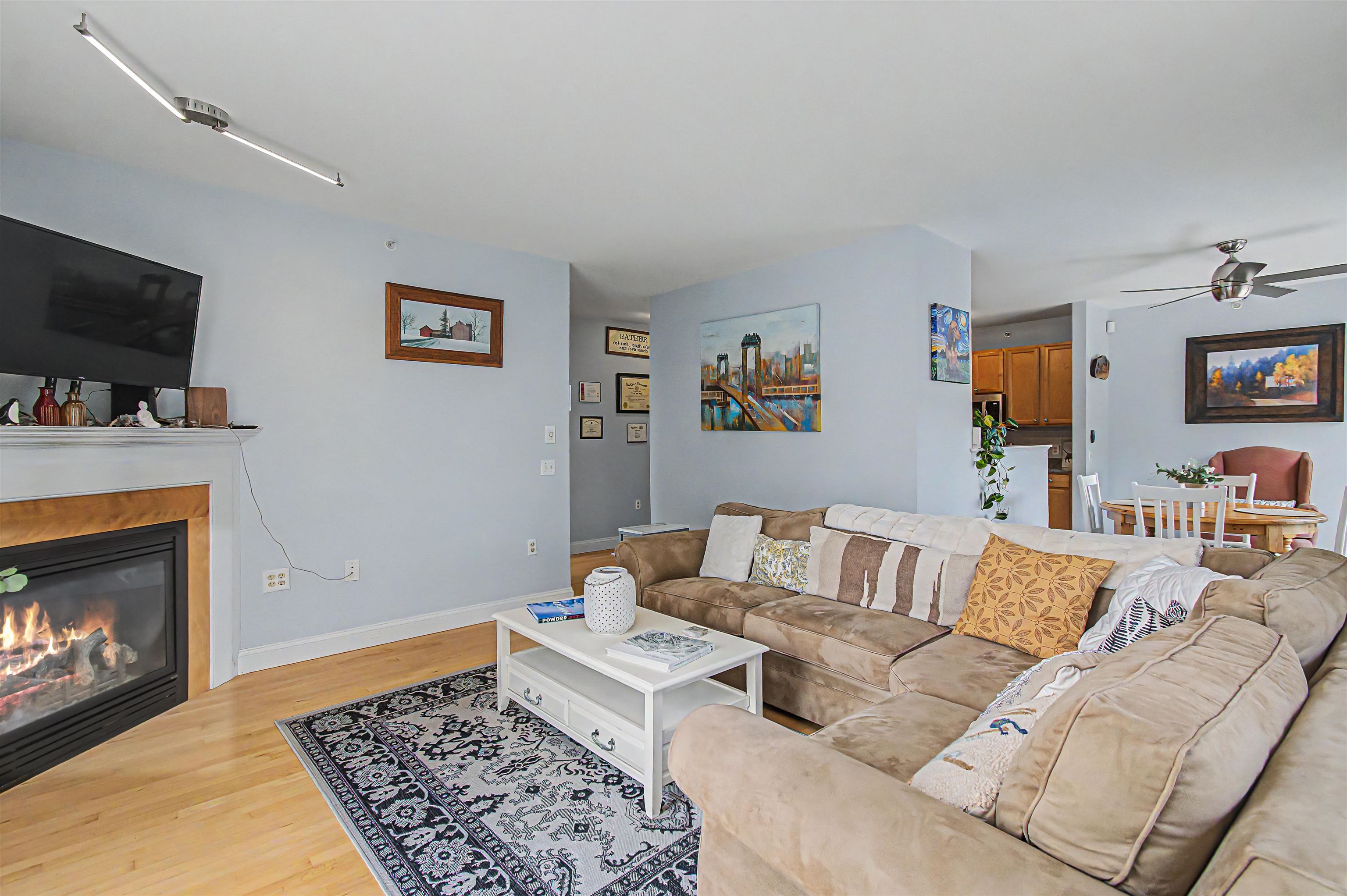 162 South Main Street, Unit 3D Stowe, VT 05672 - Photo 15 of 32