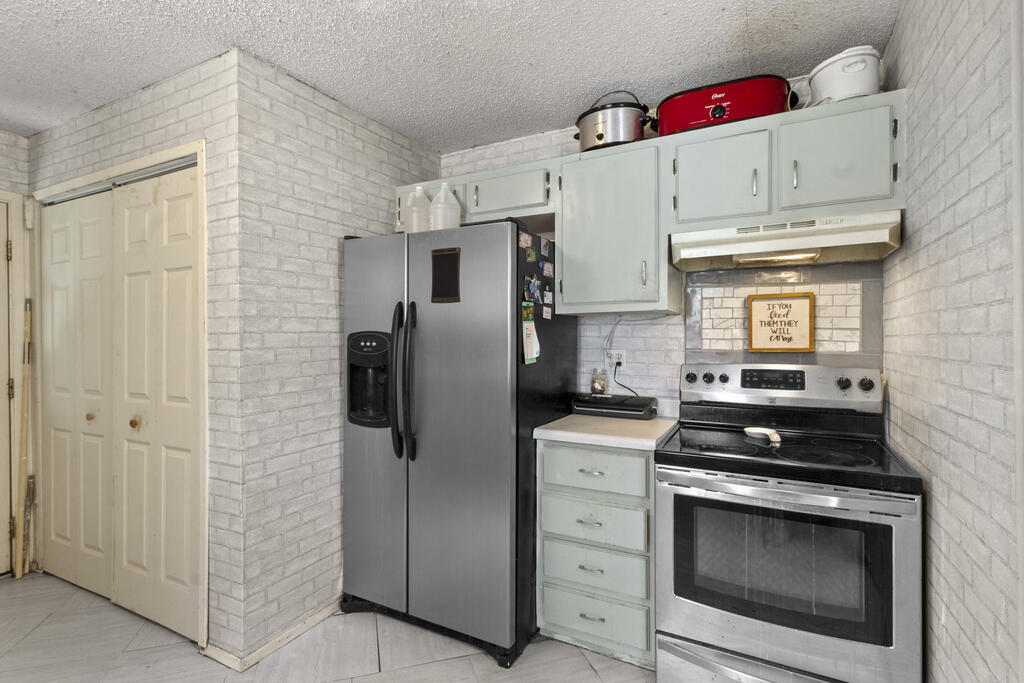 131 Blanton Road Palestine, TX 75803 - Photo 10 of 21 Gallery Image 10