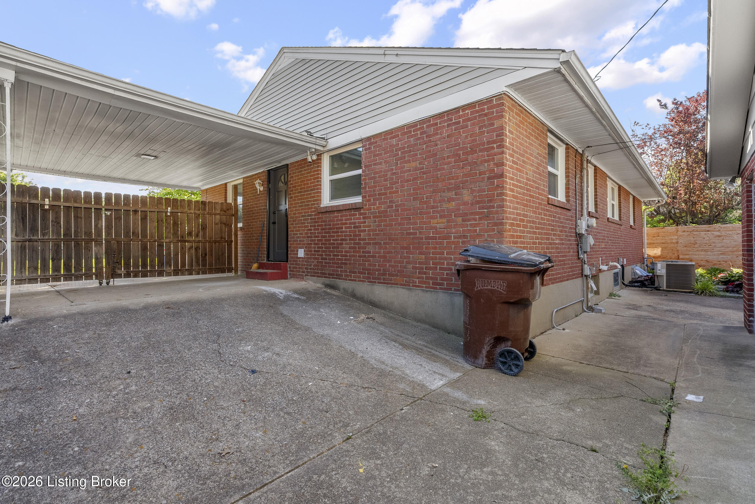 3722 Rouge Way Louisville, KY 40218 - Photo 32 of 35 dsc04524
