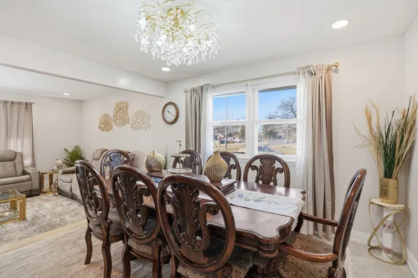 $449,900 | 10459 South 81st Avenue, Palos Hills, IL 60465