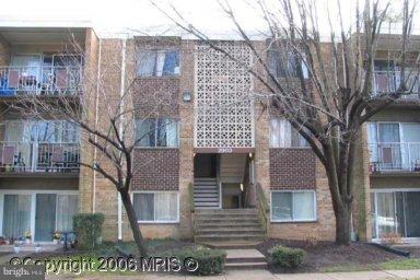 2903 Charing Cross Road, Unit 11/1 Falls Church, VA 22042 - Photo 1 of 12 Exterior (Main)