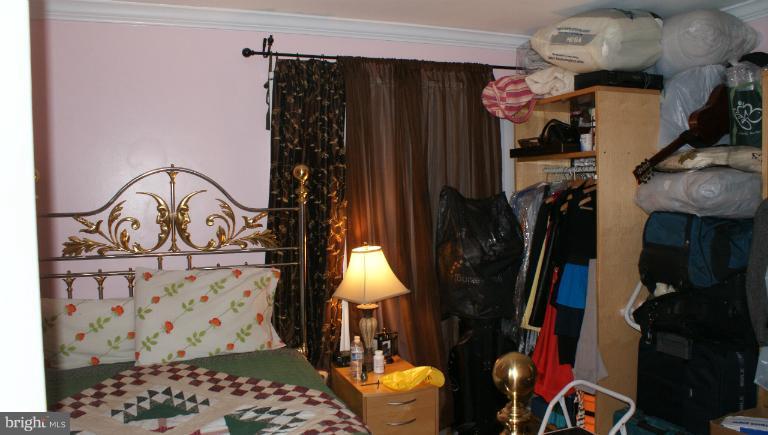 2903 Charing Cross Road, Unit 11/1 Falls Church, VA 22042 - Photo 3 of 12 Bedroom