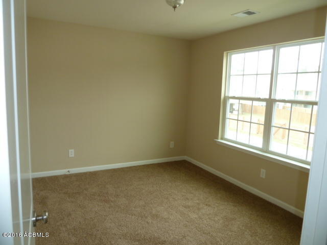 148 Glory Road Beaufort, SC 29906 - Photo 15 of 17 Guest Bedroom 2