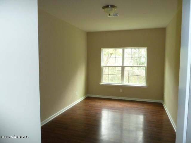 148 Glory Road Beaufort, SC 29906 - Photo 9 of 17 Office