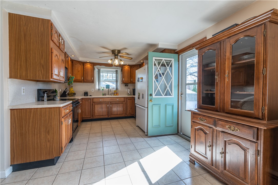 216 Burrington Street Woonsocket, RI 02895 - Photo 10 of 18