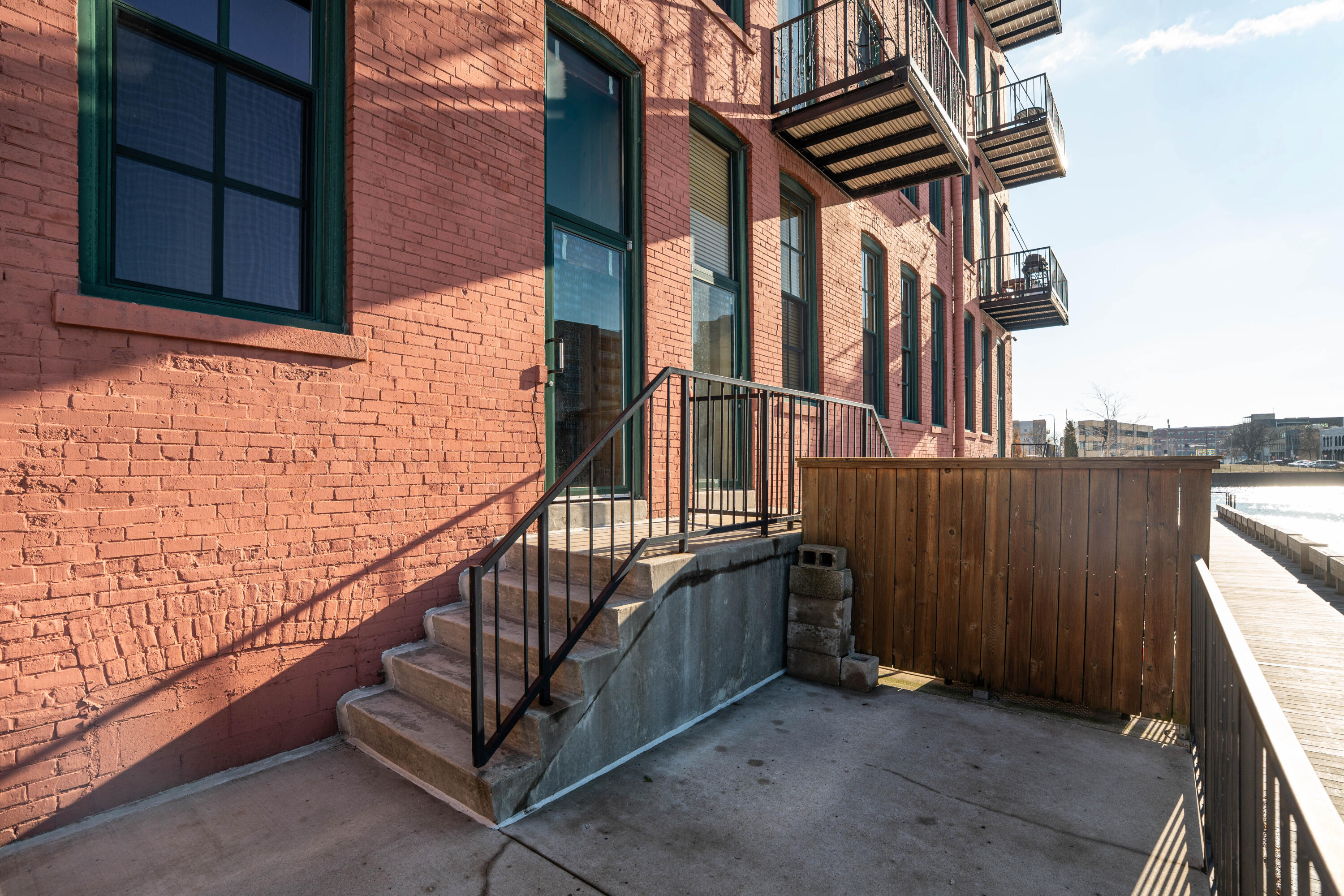 141 North Water Street, Unit 11 Milwaukee, WI 53202 - Photo 17 of 21 Patio