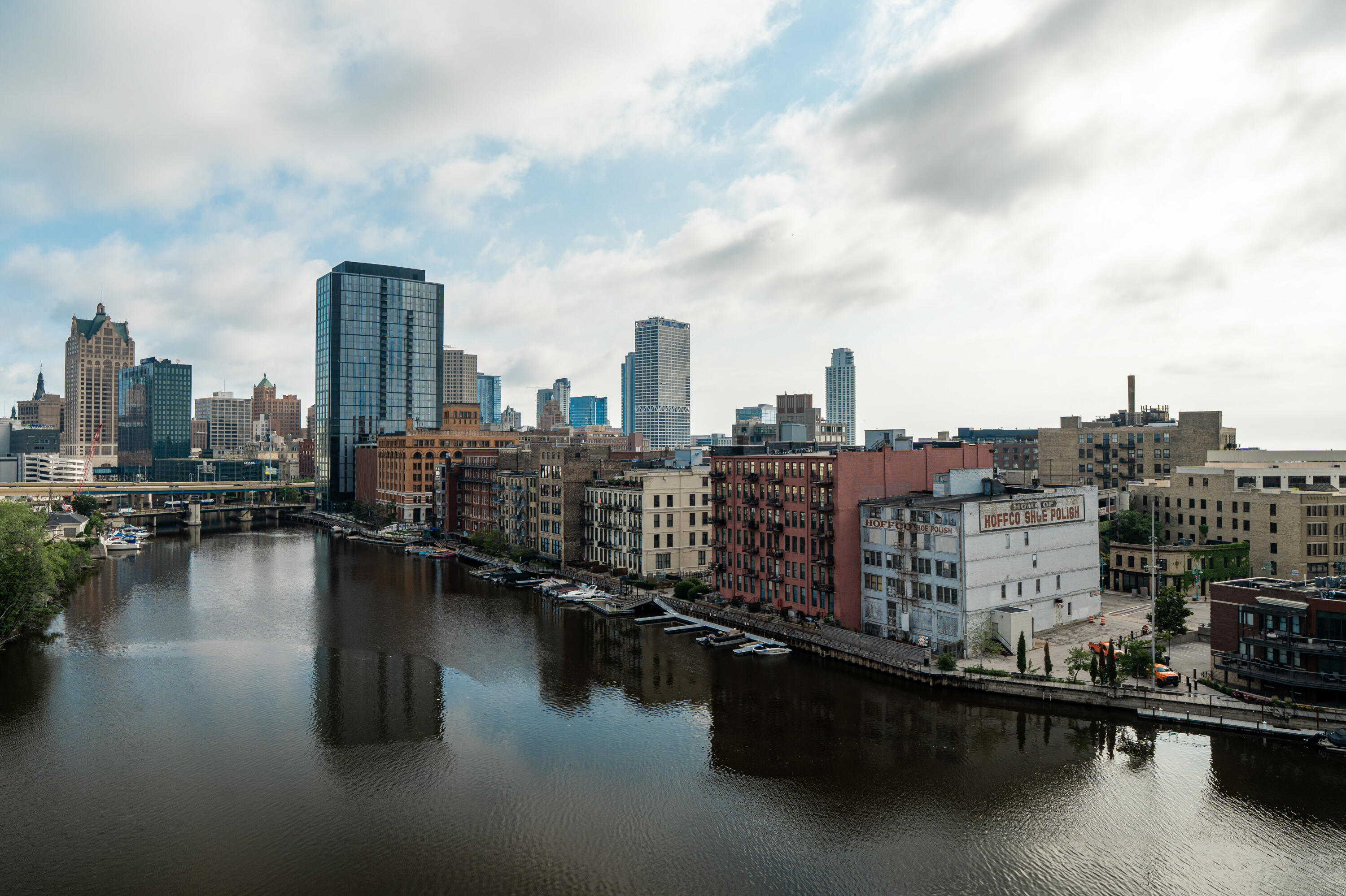 141 North Water Street, Unit 11 Milwaukee, WI 53202 - Photo 18 of 21 Views