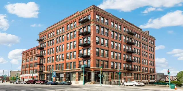 $430,000 | 141 North Water Street, Unit 11, Milwaukee, WI 53202