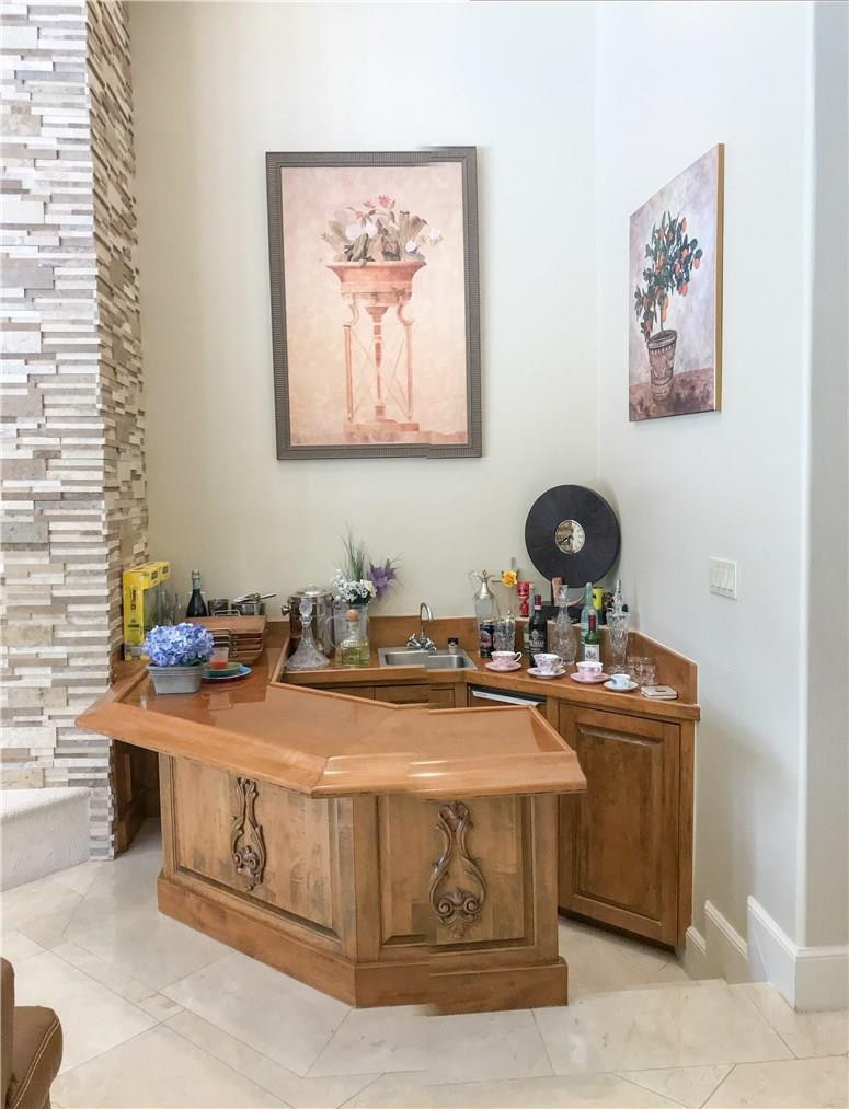 5571 Southwest 145th Avenue Southwest Ranches, FL 33330 - Photo 23 of 40 WET BAR IN FAMILY ROOM