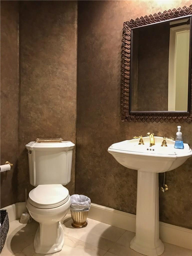5571 Southwest 145th Avenue Southwest Ranches, FL 33330 - Photo 24 of 40 POWDER ROOM