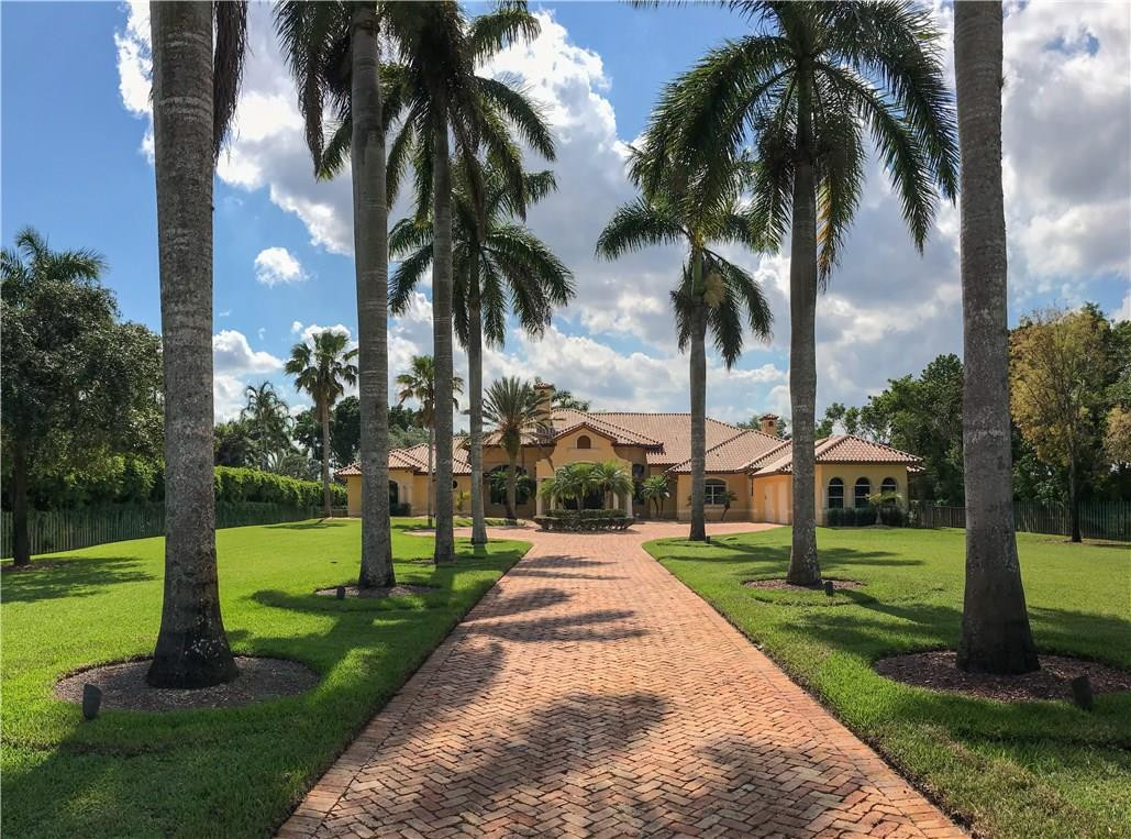 5571 Southwest 145th Avenue Southwest Ranches, FL 33330 - Photo 5 of 40 Photo 5