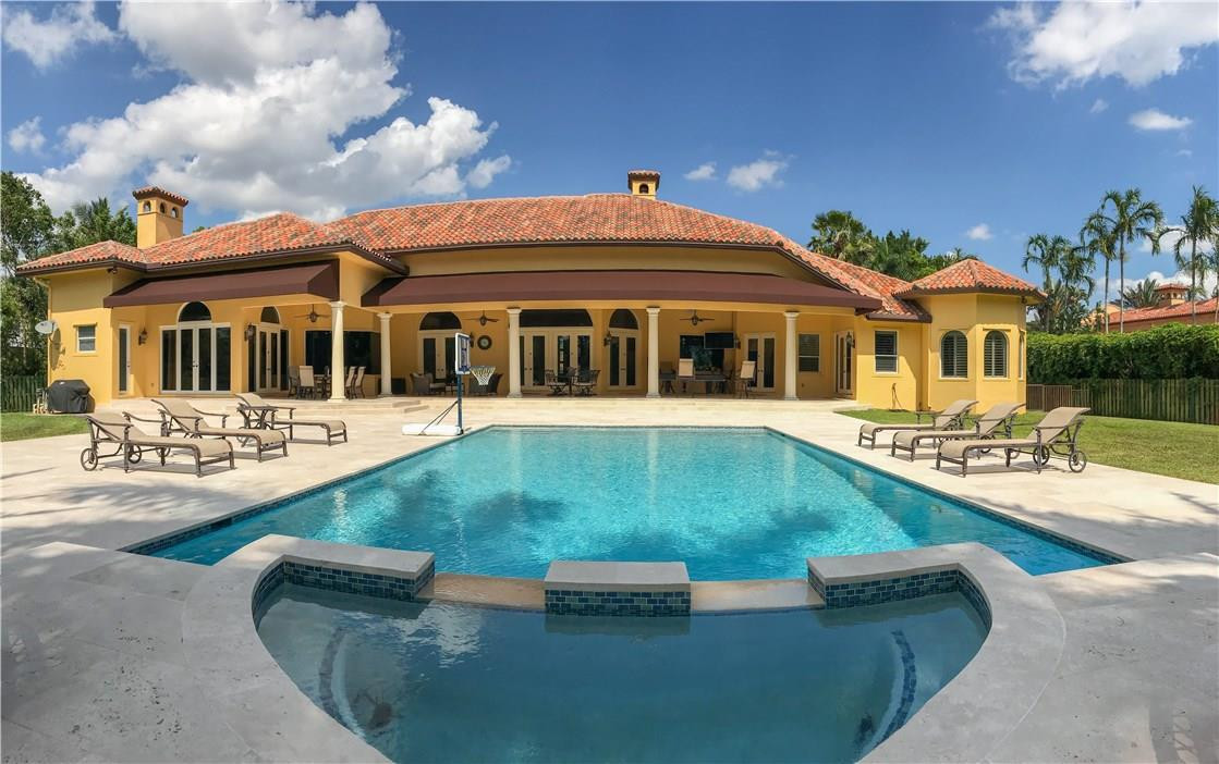 5571 Southwest 145th Avenue Southwest Ranches, FL 33330 - Photo 9 of 40 VIEW OF POOL/SPA AND REAR PATIO