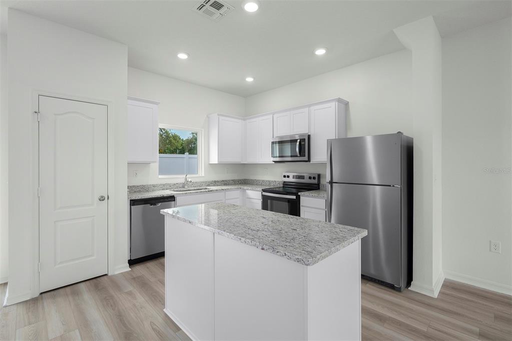 13450 Leaping Water Way Astatula, FL 34705 - Photo 3 of 20