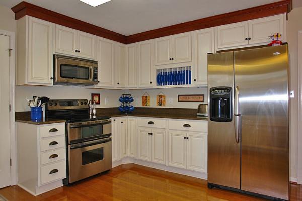 2620 Turnberry Road Salem, VA 24153 - Photo 2 of 13 Kitchen
