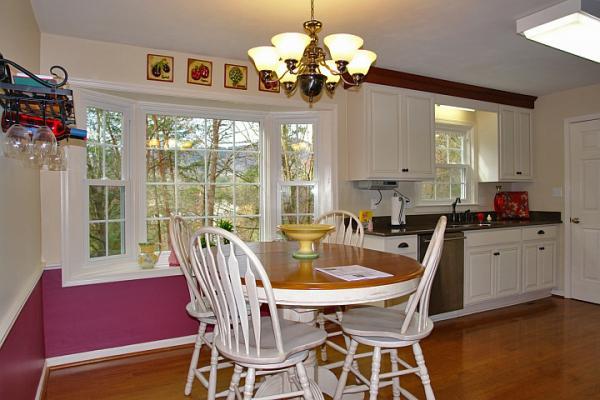 2620 Turnberry Road Salem, VA 24153 - Photo 3 of 13 Breakfast Area