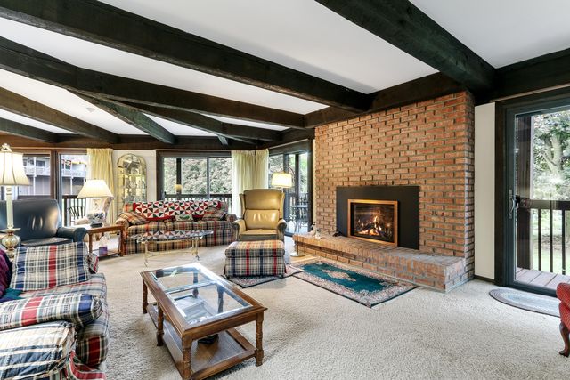 910 Windsor Court, Unit KK2, Fontana, WI 53125