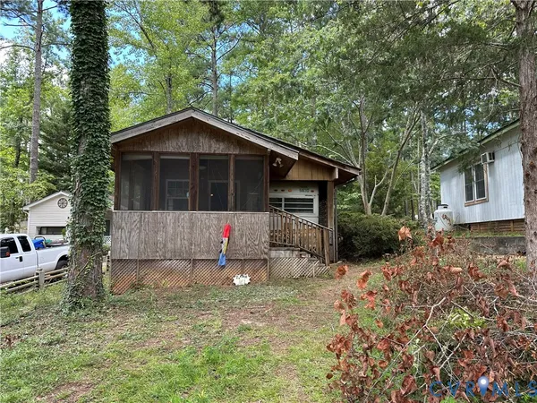 $37,500 | 421 Happy Trail, Bracey, VA 23919