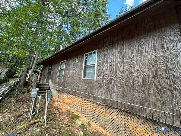 $37,500 | 421 Happy Trail, Bracey, VA 23919