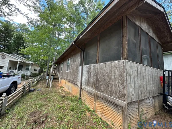 $37,500 | 421 Happy Trail, Bracey, VA 23919