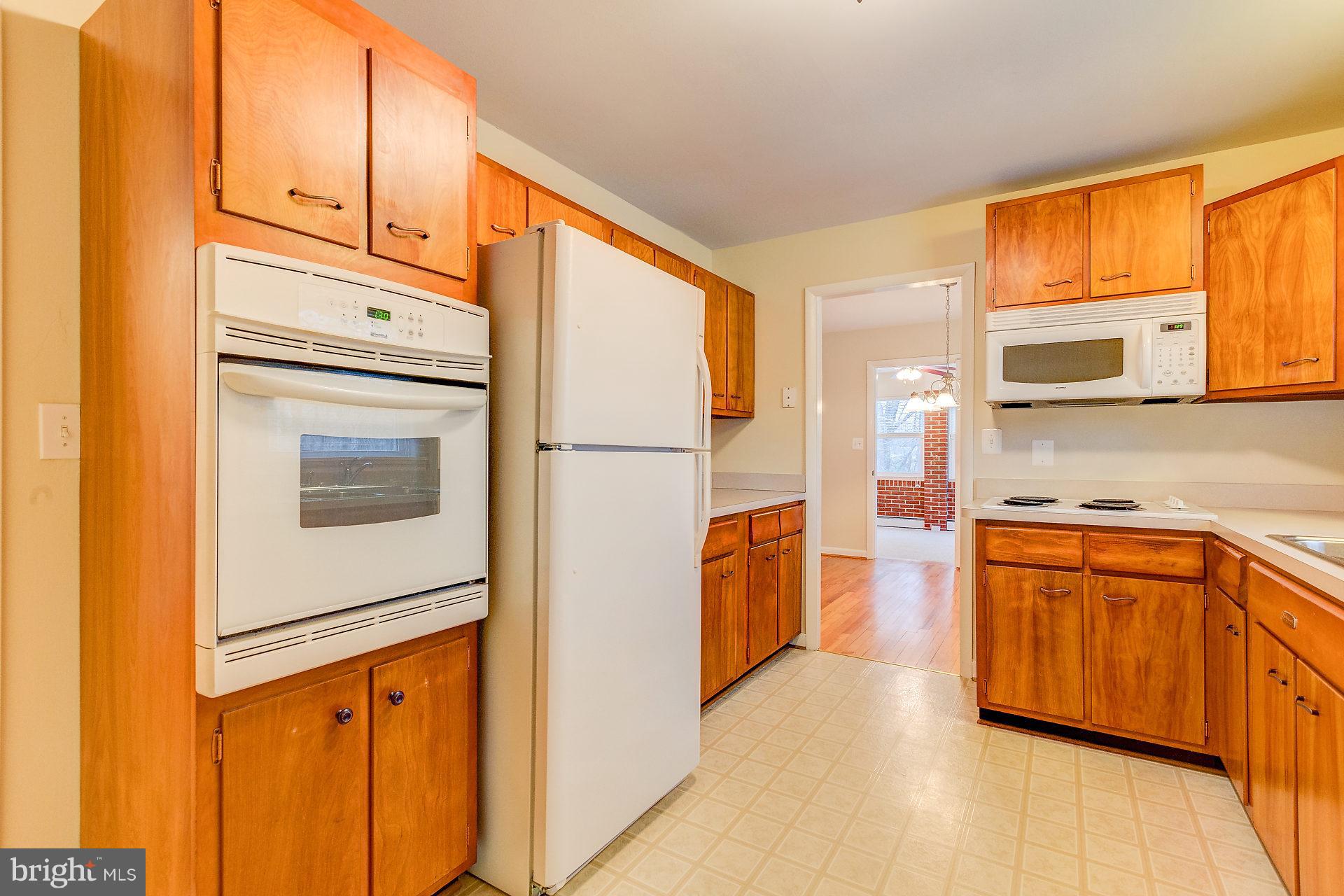 2880 Holland Cliffs Road Huntingtown, MD 20639 - Photo 14 of 30 Kitchen