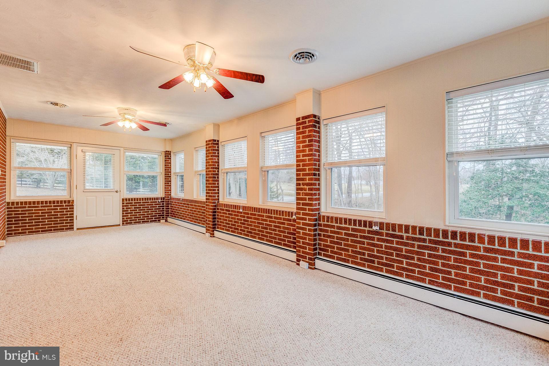 2880 Holland Cliffs Road Huntingtown, MD 20639 - Photo 15 of 30 Interior (General)