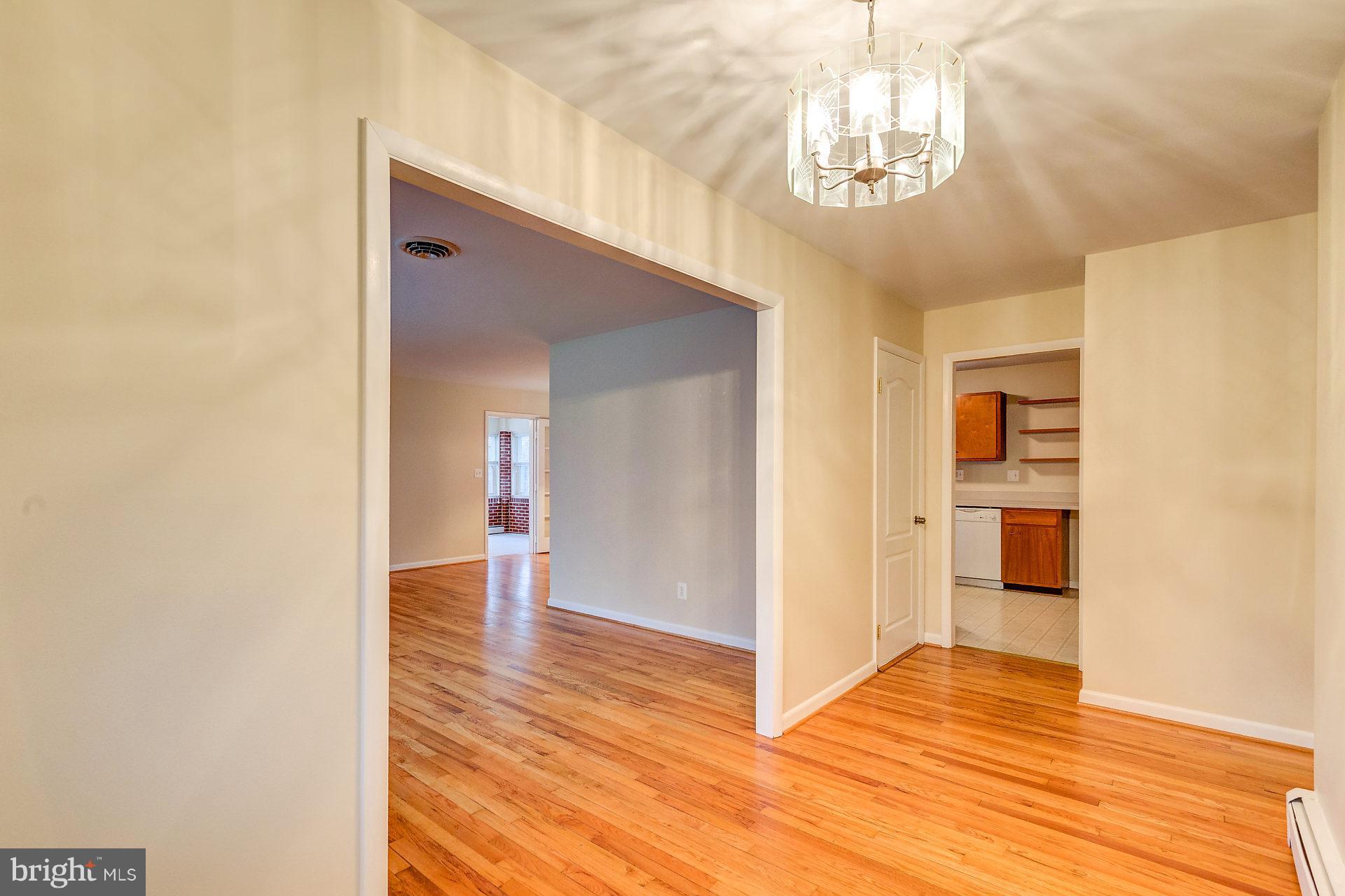 2880 Holland Cliffs Road Huntingtown, MD 20639 - Photo 6 of 30 Interior (General)