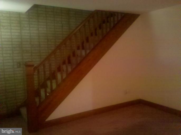 3926 North Point Road Dundalk, MD 21222 - Photo 8 of 23 a view of entryway