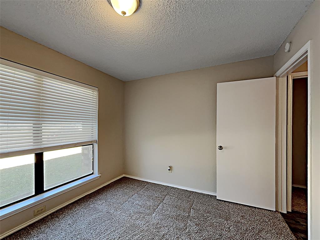 3404 Vine Ridge Bedford, TX 76021 - Photo 2 of 15