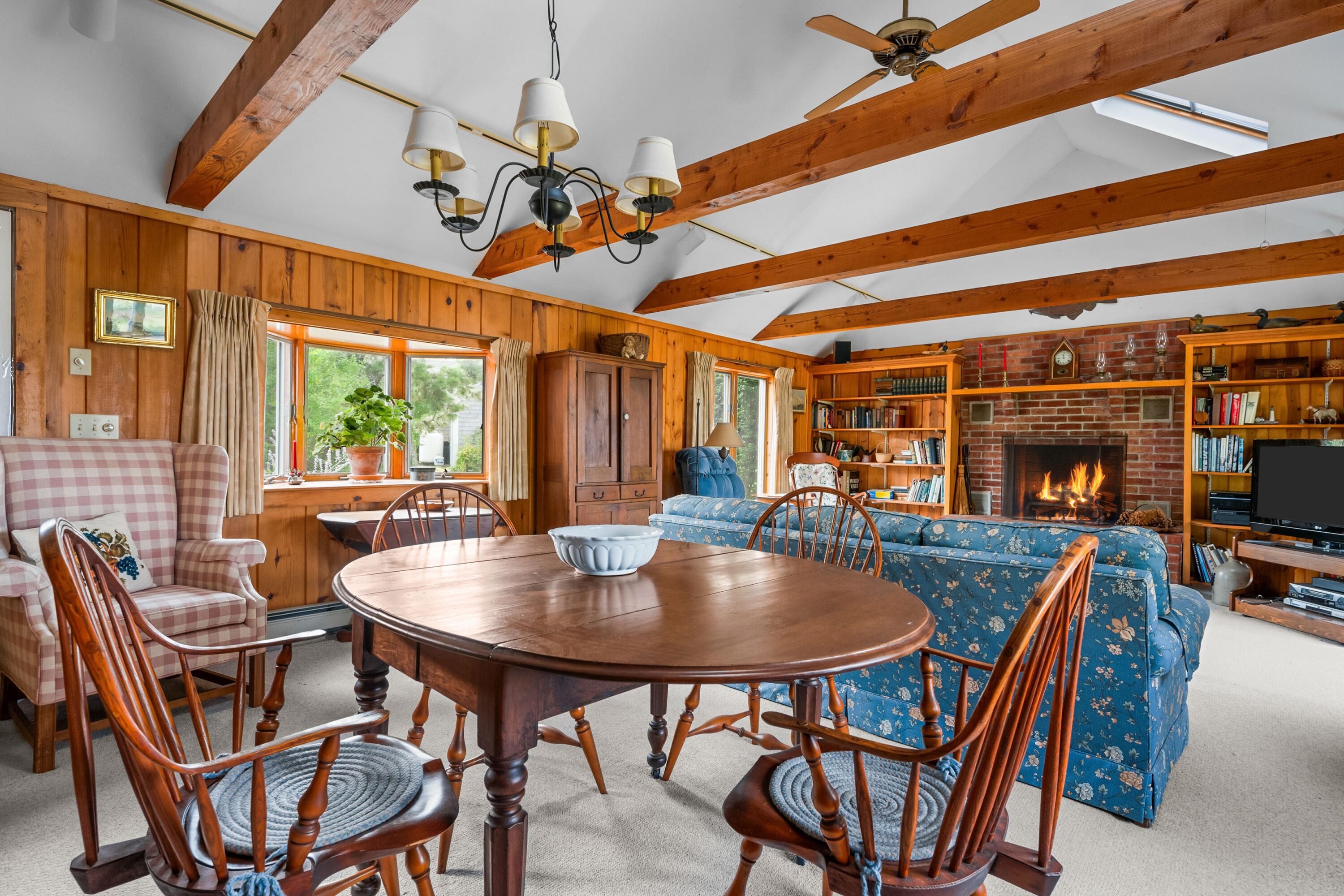 33 Mill Pond Road Orleans, MA 02653 - Photo 30 of 50 a dining room with furniture and window