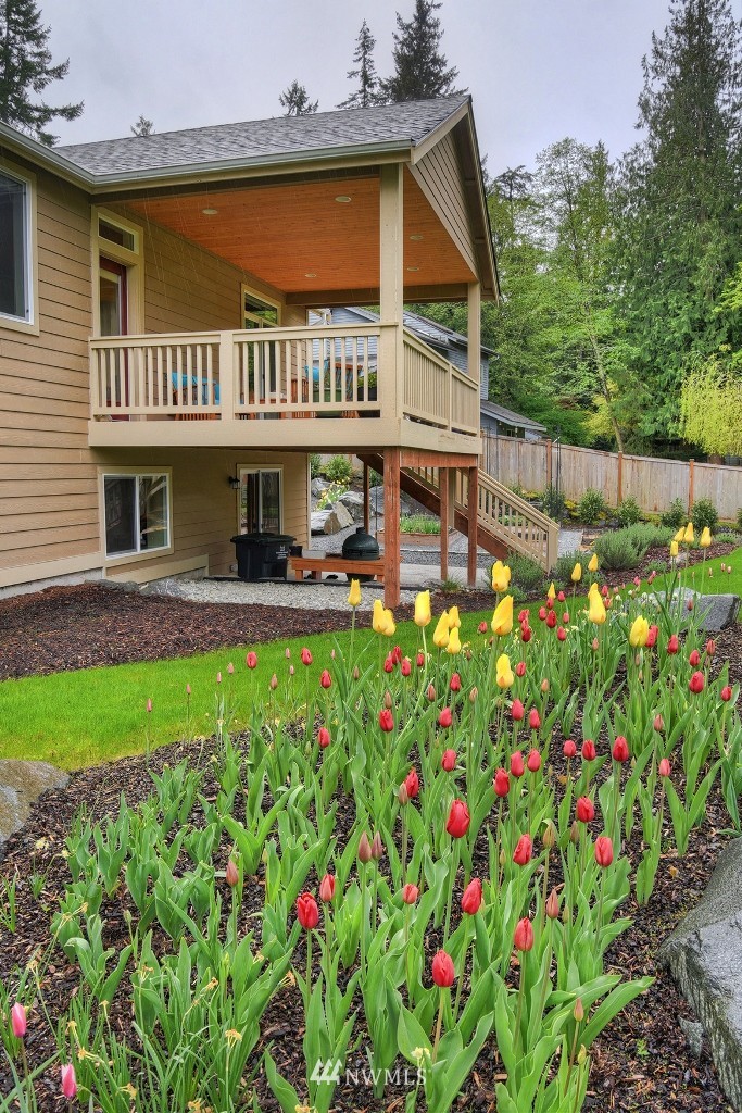 5796 Northeast Foster Road Bainbridge Island, WA 98110 - Photo 11 of 25