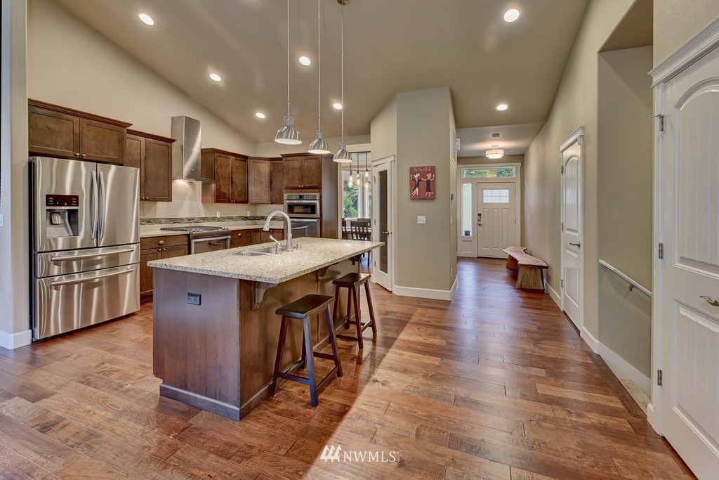 5796 Northeast Foster Road Bainbridge Island, WA 98110 - Photo 13 of 25