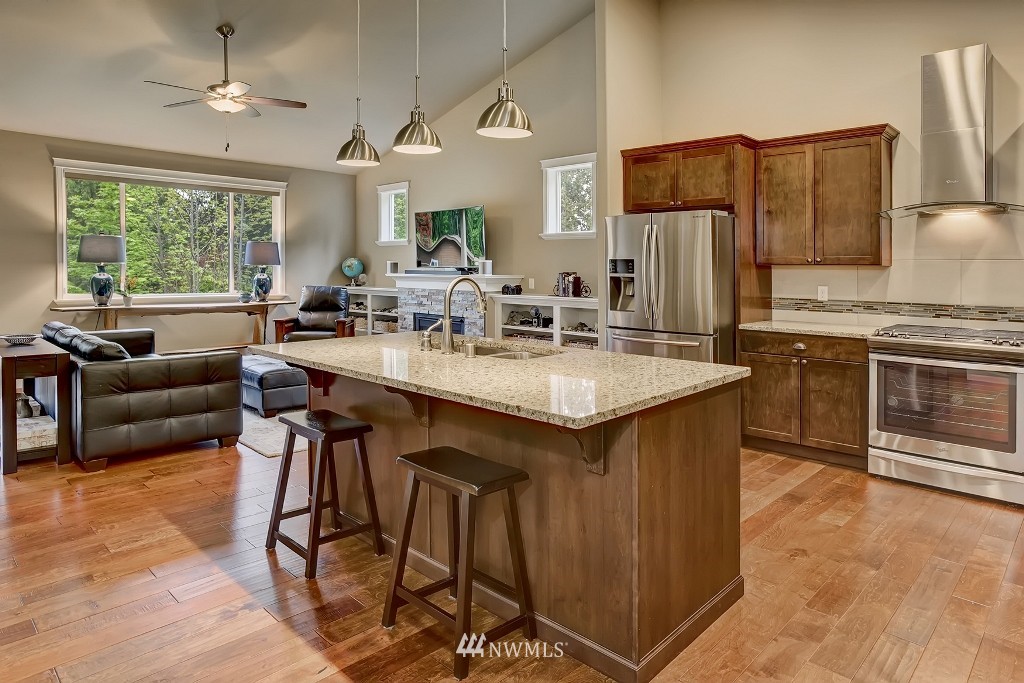 5796 Northeast Foster Road Bainbridge Island, WA 98110 - Photo 15 of 25