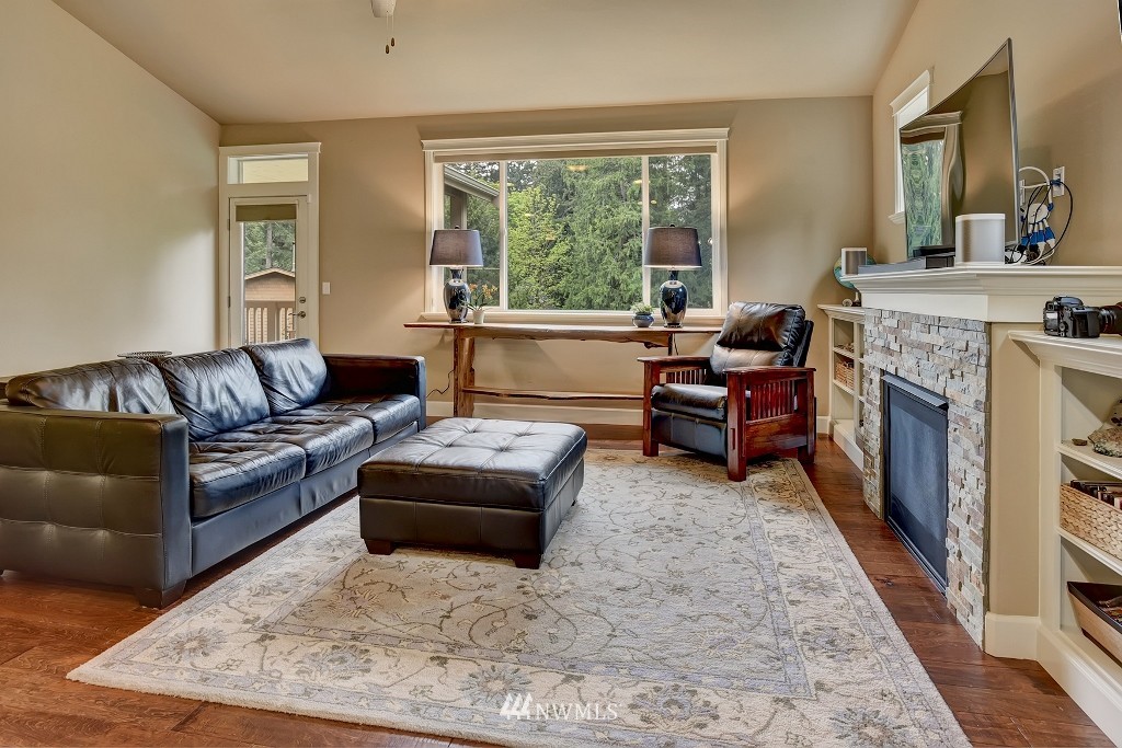 5796 Northeast Foster Road Bainbridge Island, WA 98110 - Photo 16 of 25