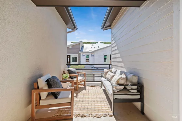 $399,880 | 724 South Calhoun Lane, Star, ID 83669