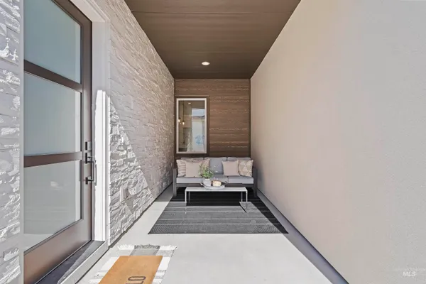 $399,880 | 724 South Calhoun Lane, Star, ID 83669