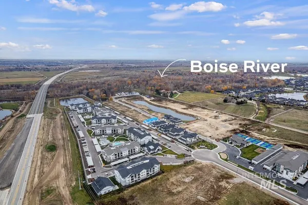 $399,880 | 724 South Calhoun Lane, Star, ID 83669