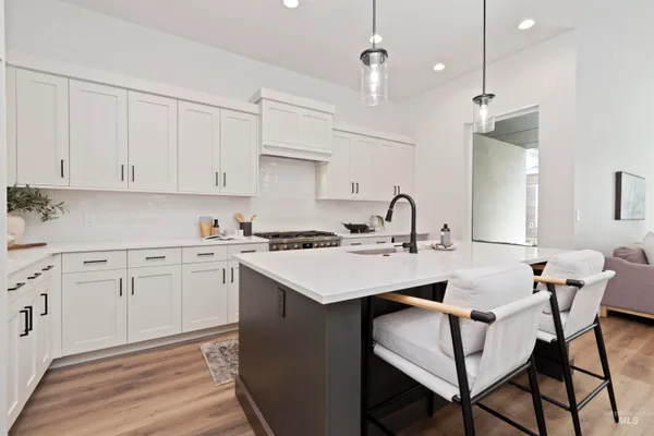 $399,880 | 724 South Calhoun Lane, Star, ID 83669