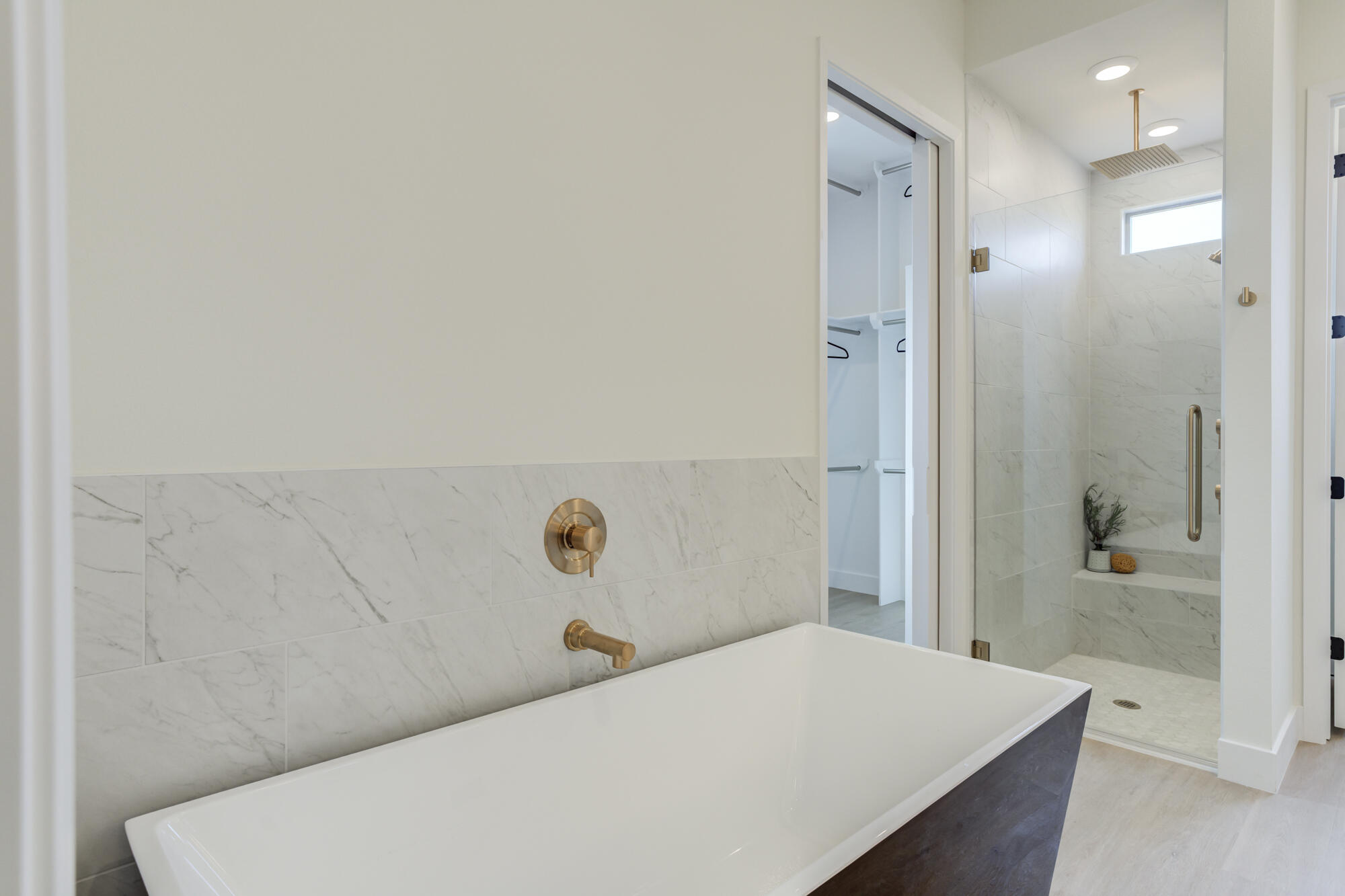 3606 144th Street Lubbock, TX 79423 - Photo 37 of 67 a bathroom with a bathtub and shower