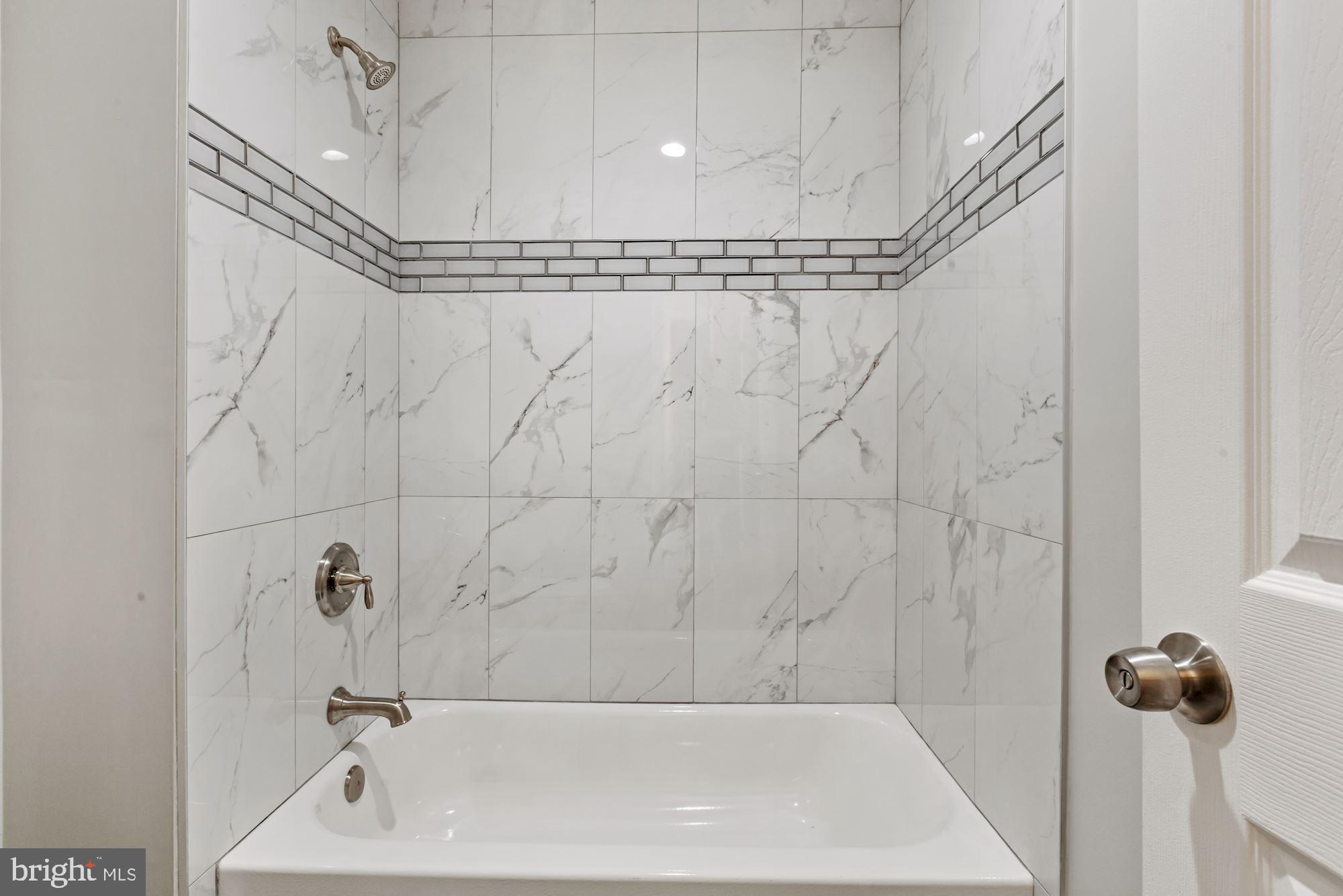 32 Kingsley Road Owings Mills, MD 21117 - Photo 21 of 29 Hallway Bathroom