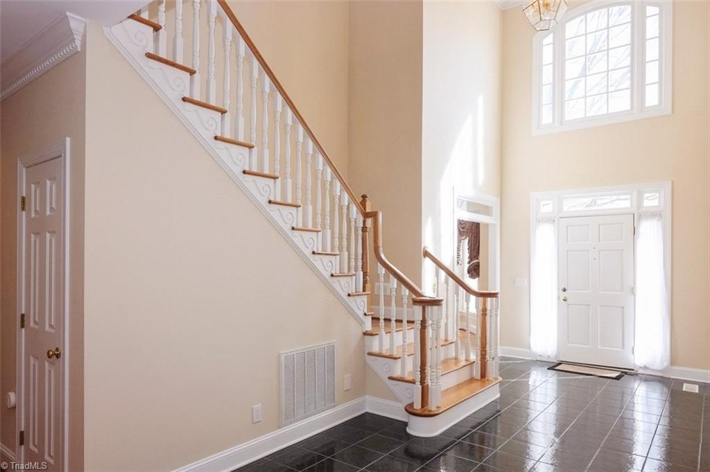 2818 County Clare Road Greensboro, NC 27407 - Photo 14 of 25 Gallery Image 14