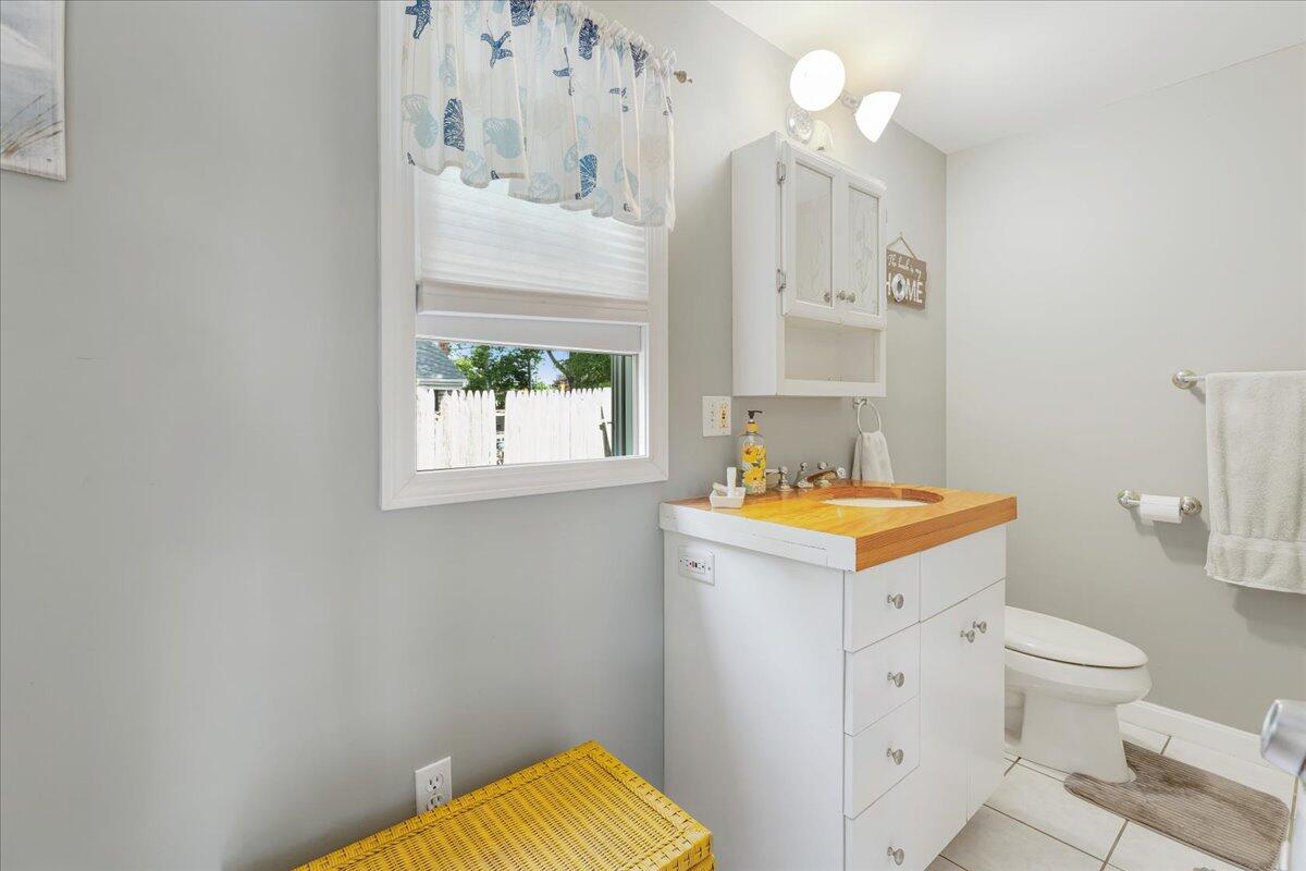 1087 Falmouth Road Hyannis, MA 02601 - Photo 23 of 27 26-3K4A3741