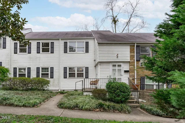 $350,000 | 975 St Marys Street, Raleigh, NC 27605