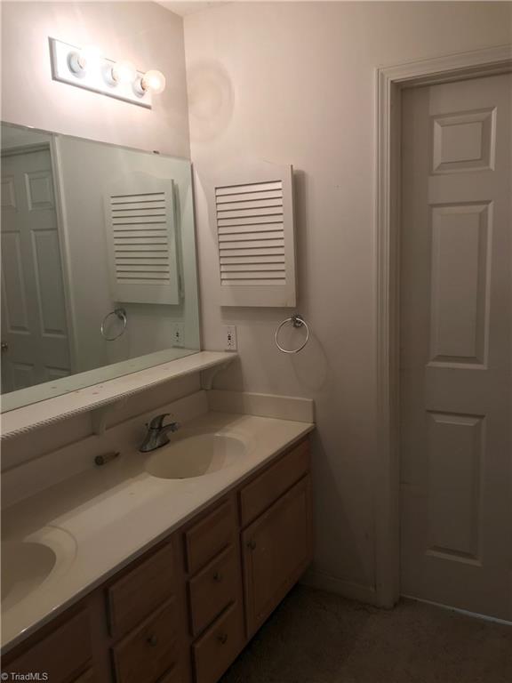 408 Stoney Ridge Road High Point, NC 27265 - Photo 13 of 21 MASTER BATH
